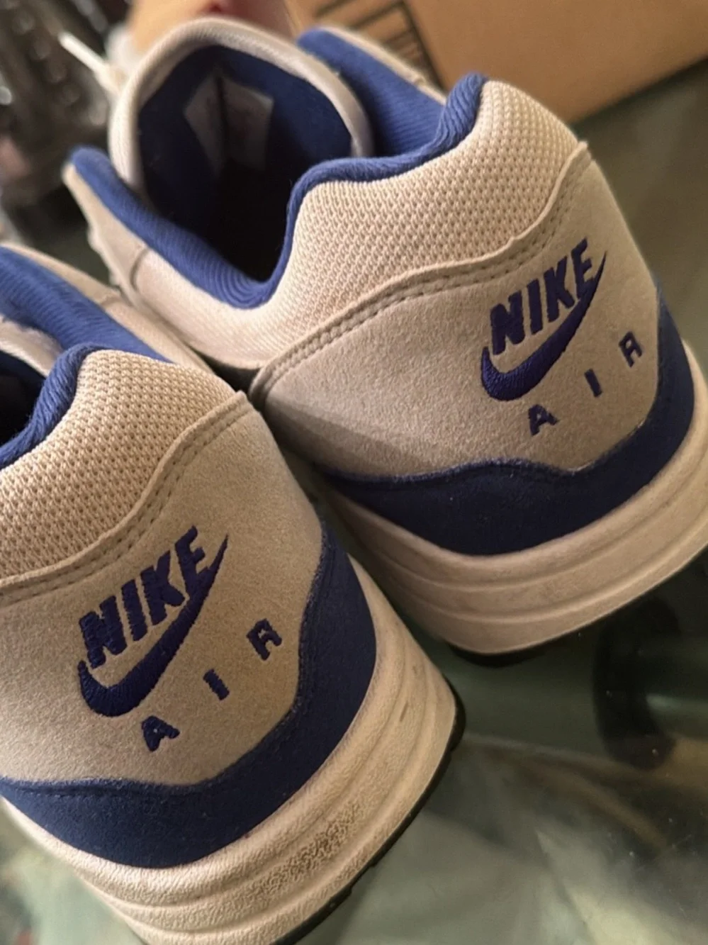 Nike Men’s White, Blue and Black Low-Top Sneakers